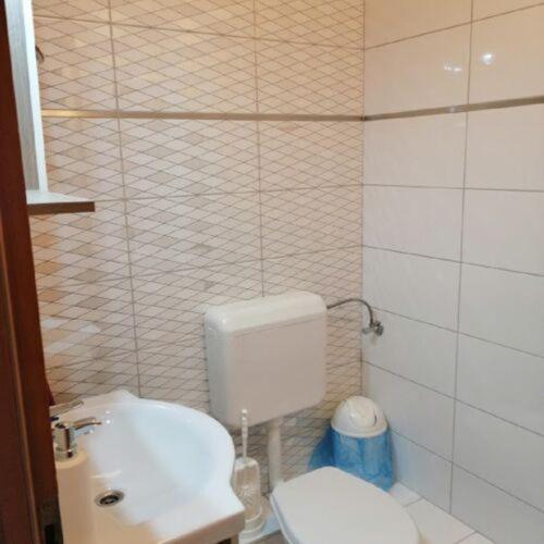 Abban Durmolj Apartman Gyula Esterno foto